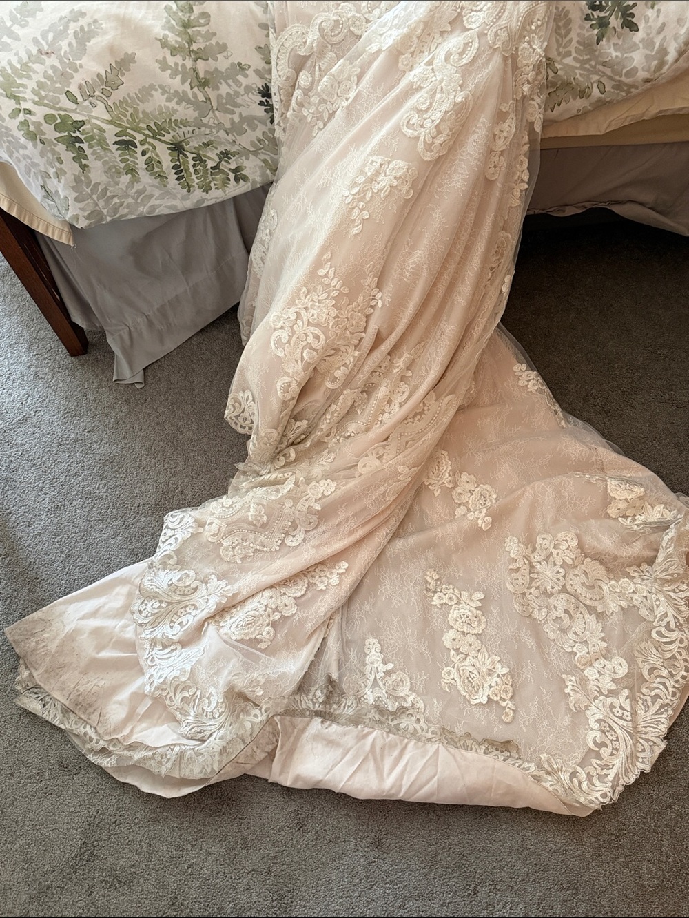 Essense of Australia Wedding Dress - Picture 5 of 6